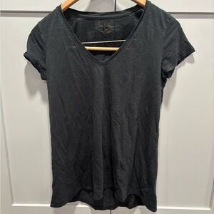 Lily  Pulitzer Pima CottonClassic Black V-Neck Women's Top Size XS
